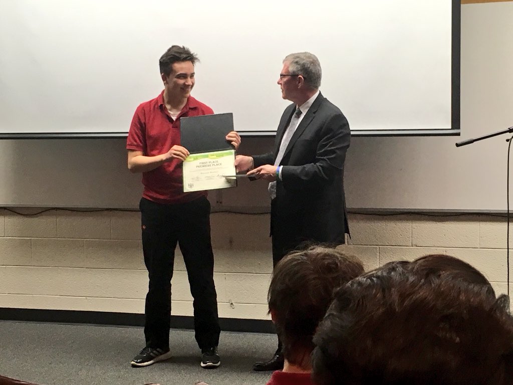 MsGodkin's tweet image. @chriswoodcroft reinforced that student safety is our number 1 priority @ResCSS @WSIB relies on young people to spread the message in work place safety #practicesafework congrats to Brennan Windsor on his first place entry in the “It’s your job” video contest @richardsloos