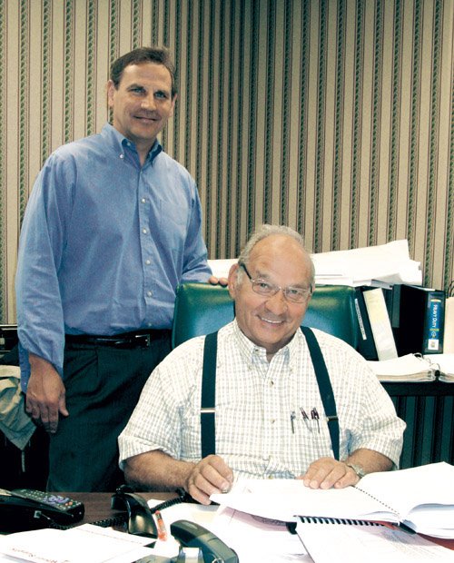 LCalvinJonesCo's tweet photo. Check out what Mike Coates of Mike Coates Construction Company had to say: "We've been with L. Calvin Jones for over 15 years. Our insurance needs change often, but our Agent makes the necessary policy adjustments to keep us protected." 
Learn more: https://t.co/pbPCoR19P9 https://t.co/THfCknLIvc
