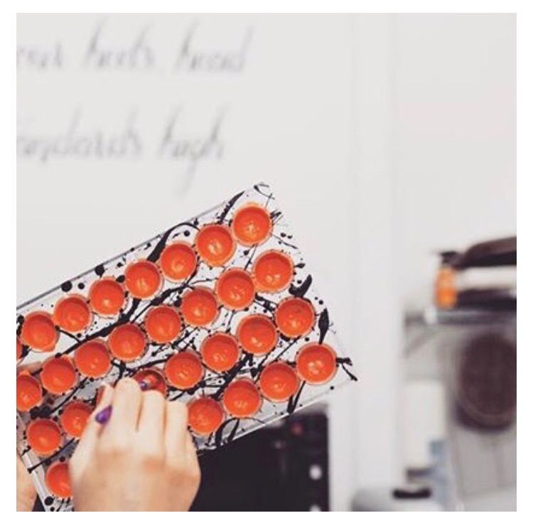 studiochoc's tweet image. Guess what chocolates we are painting here?!! #StudioChocolate