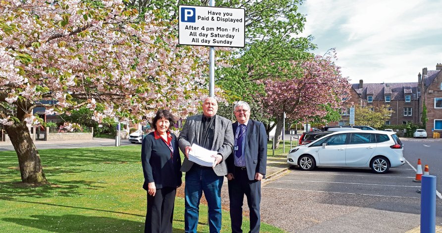 The leader of Highland Council yesterday said the introduction of parking charges is not yet a done deal - while admitting £1 million must be raised.

buff.ly/2IwEaSX