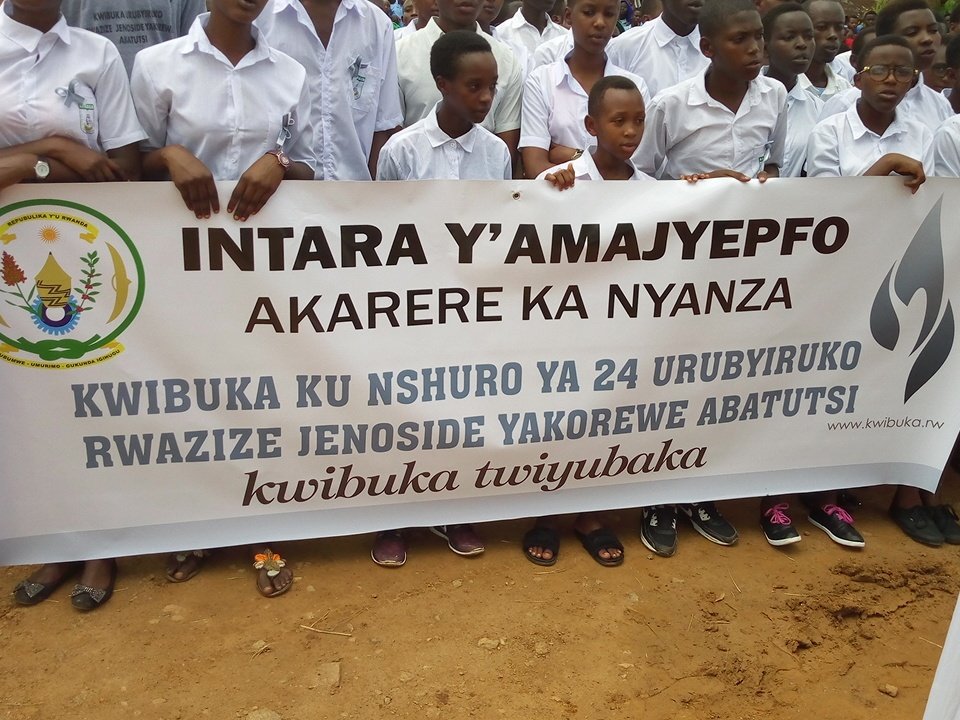 NyanzaDistrict's tweet photo. #Kwibuka24: mu murenge wa @SectorBusoro @NyanzaDistrict hari kubera igikorwa cyo kwibuka urubyiruko rwazize jenoside yakorewe Abatutsi. @Ibuka_Rwanda @RwandaSouth @RwandaRemembers @AERGFAMILY @MinYouthRwanda @MINISPOC @MayorNyanza https://t.co/zd4L64NDFH