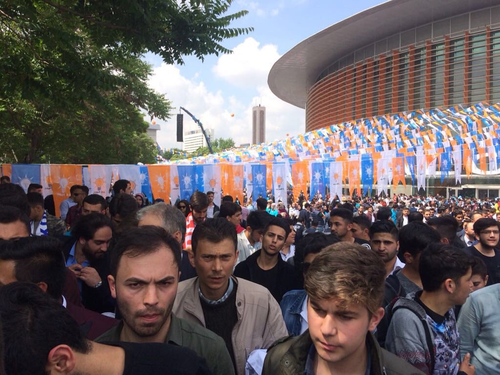 Büyük Kongremizin gerçekleştirileceği Ankara Kapalı Spor Salonunda  yerimizi aldık.

Büyük Çoşkuyla,
Büyük Heycanla,
İlk Günkü Aşkla hazırız.