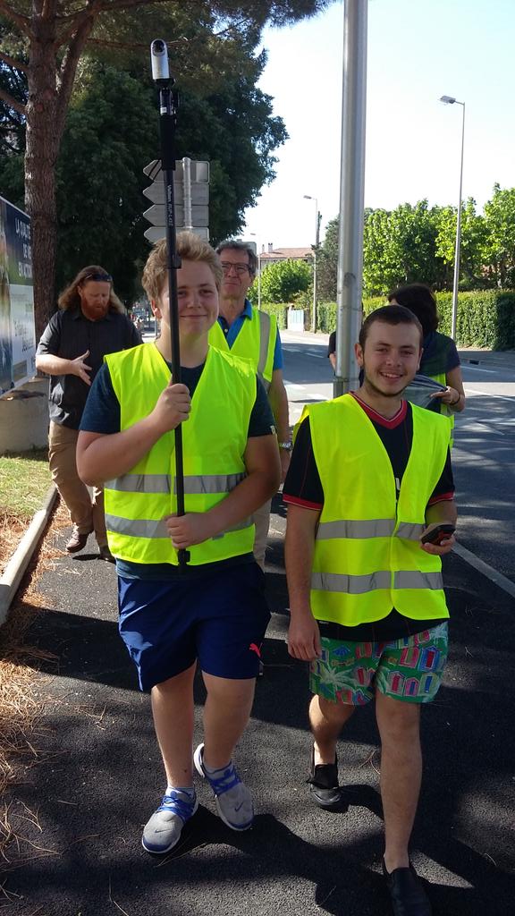 mairiedigne's tweet photo. Tests de nos #KIT360 lors de #Canourgues2030 l'Opération Libre de @salondeprovence organisée par @Anonymal. Cartographie images du quartier sur @mapillary.#datasud @OpenPACA @JLZIMMERMANN https://t.co/XEVJ4H0S5W