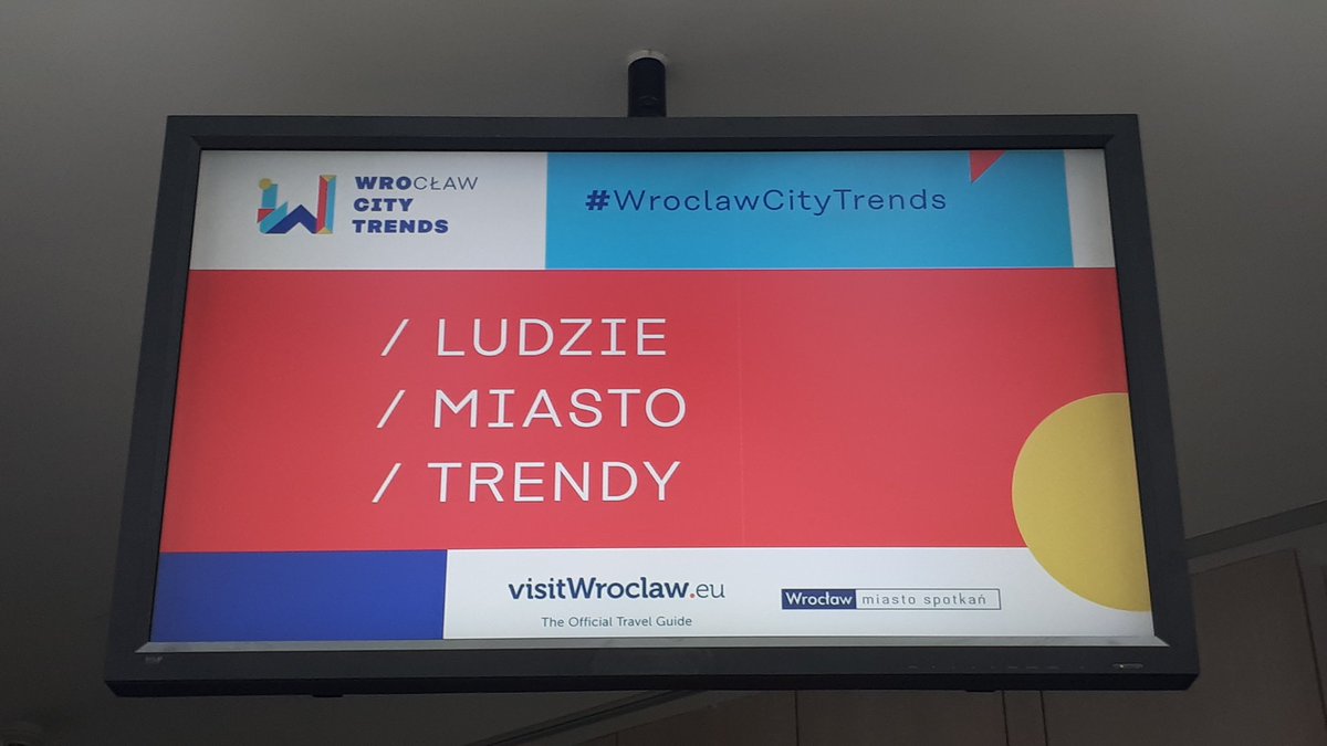 stepniakk's tweet photo. gadamy sobie o mieście. to dobre rozmowy są:) #wroclawcitytrends #wroclove #visitWro https://t.co/JXhOKMWj6j