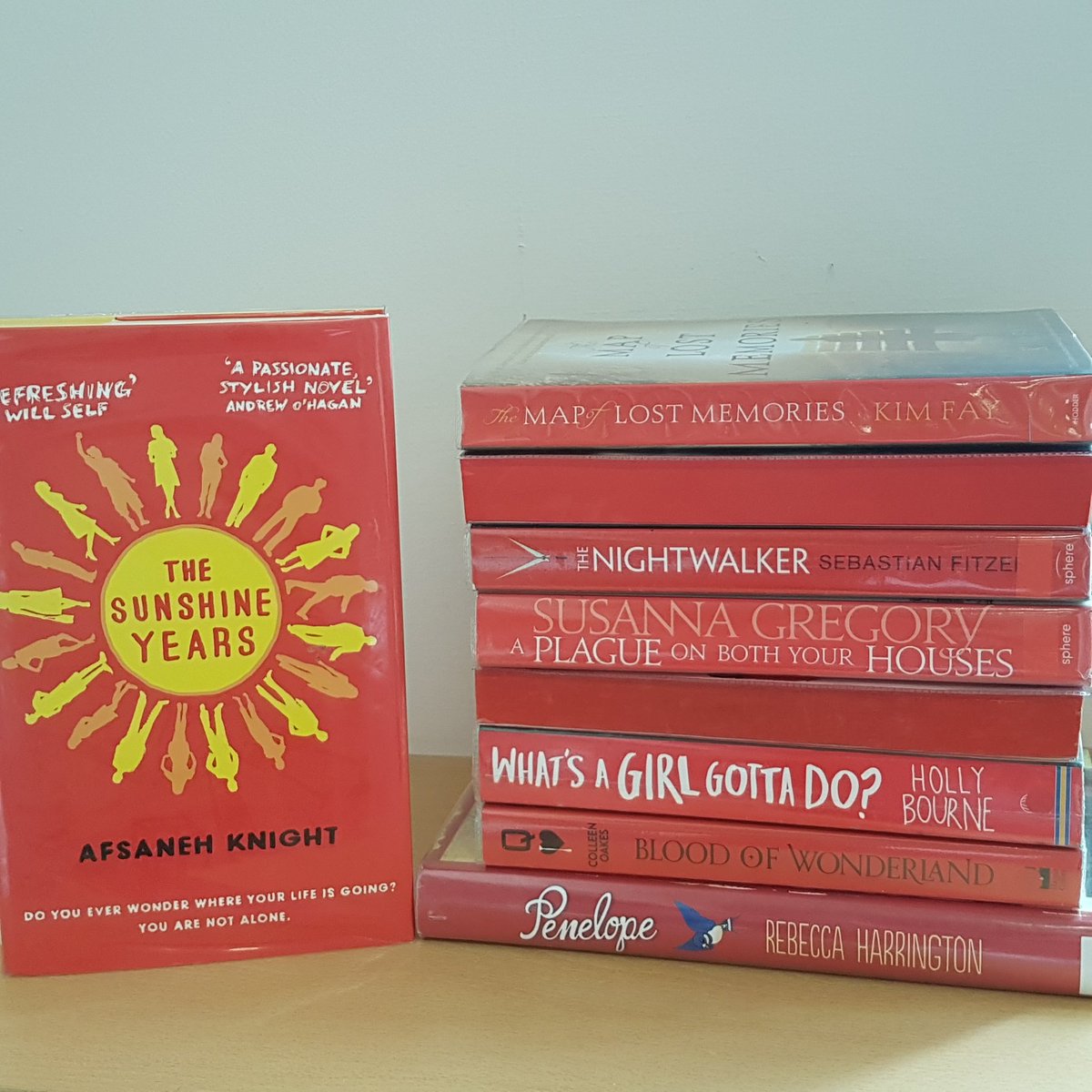 GuildfordLib's tweet photo. Today's #SpringLibraryChallenge prompt is red books! So we've selected a random bunch of red books to share with you. We really love when the pages are sprayed red too, do you?
#LibraryBooks #RedBooks #Reading #RedSpines #RedPages https://t.co/HSxFypSeQz
