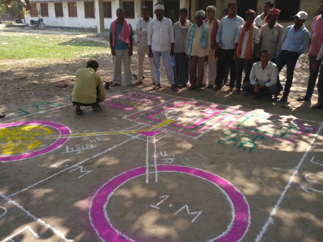 SwachhSiwan's tweet photo. Adding milestone every day adding more to #SwachhBharat the second round of Mason training begins at #Hussainganj block of Siwan @swachhbharat @LSBA_Bihar #ZSBP https://t.co/53C1HtgUsn