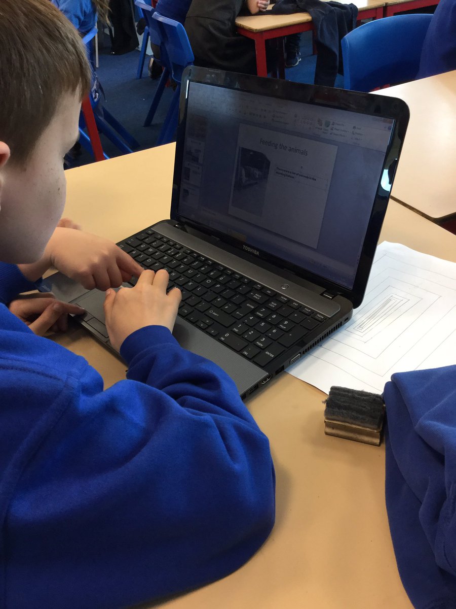 Y4MapleClass's tweet photo. This morning we have been creating PowerPoints all about our residential, @RandFarmPark  🐮🐷🐣 #computing https://t.co/FQhYHRwRAT