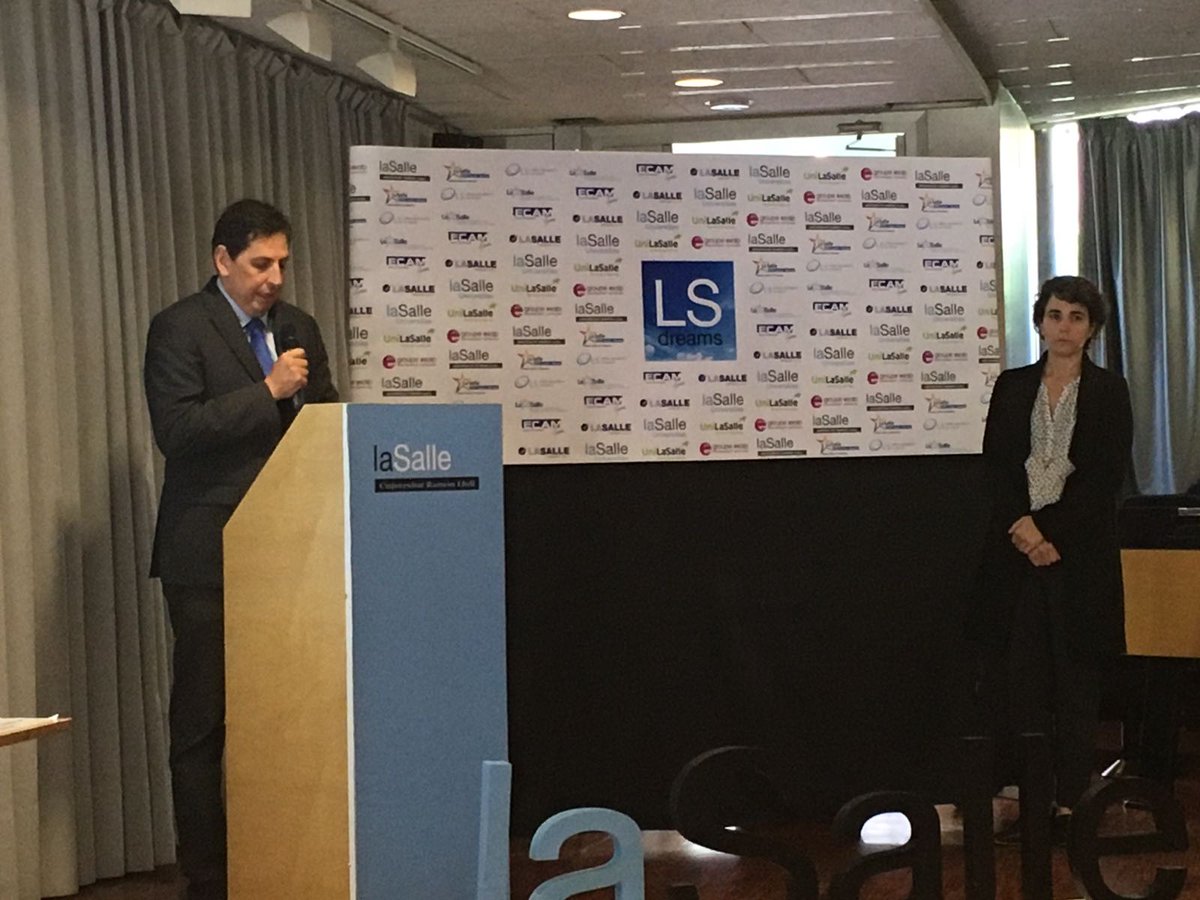 LaSalleCat's tweet photo. Lliurament de Premis #LsDreams a @LaSalleBCN https://t.co/ty5Xvgb8ox