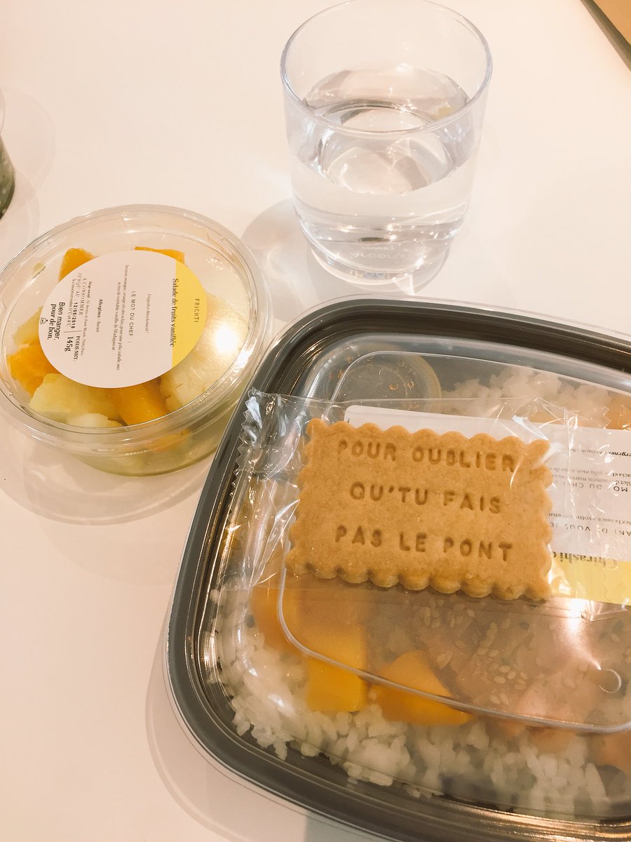 StartupScoper's tweet photo. Leçon de marketing par @frichtifrichti #biscuitGratuit #JeFaisPasLePont 👏 https://t.co/YPWRFDsr00