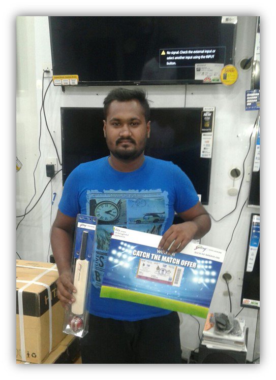 The winners of Godrej Appliances activation campaign executed by Six Sigma Events

The campaign generated massive response due to the IPL fever while Godrej giving out Free IPL match tickets to the winners