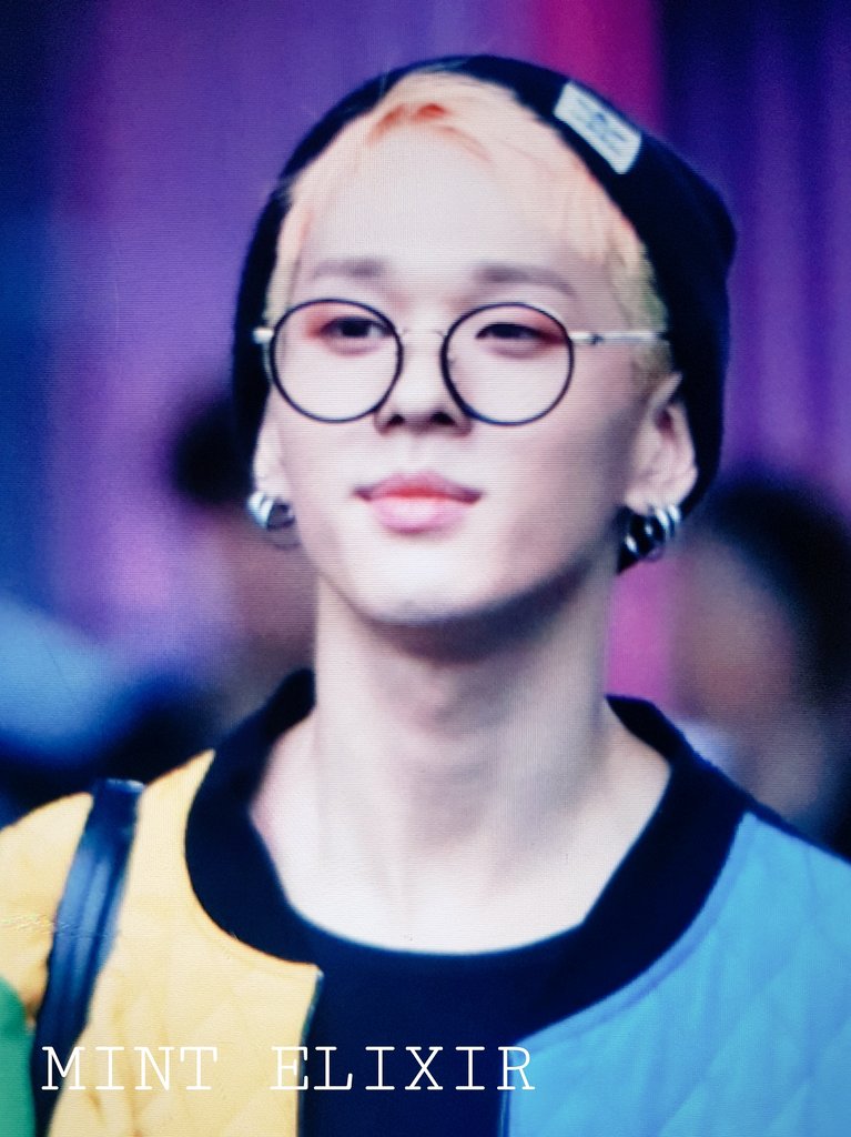 MINT_ELIXIR_528's tweet photo. [preview]180511 뮤직뱅크 퇴근
#IMFACT #임팩트 #UNGJAE #웅재 #빛나
@imfact_twt https://t.co/xHPasmyRZ0