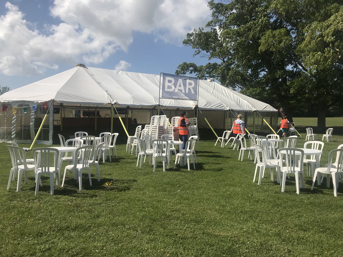 festability's tweet image. Our amazing volunteers from @AskNationwide helping on site today - thanks to @TVolunteering for organising this for us