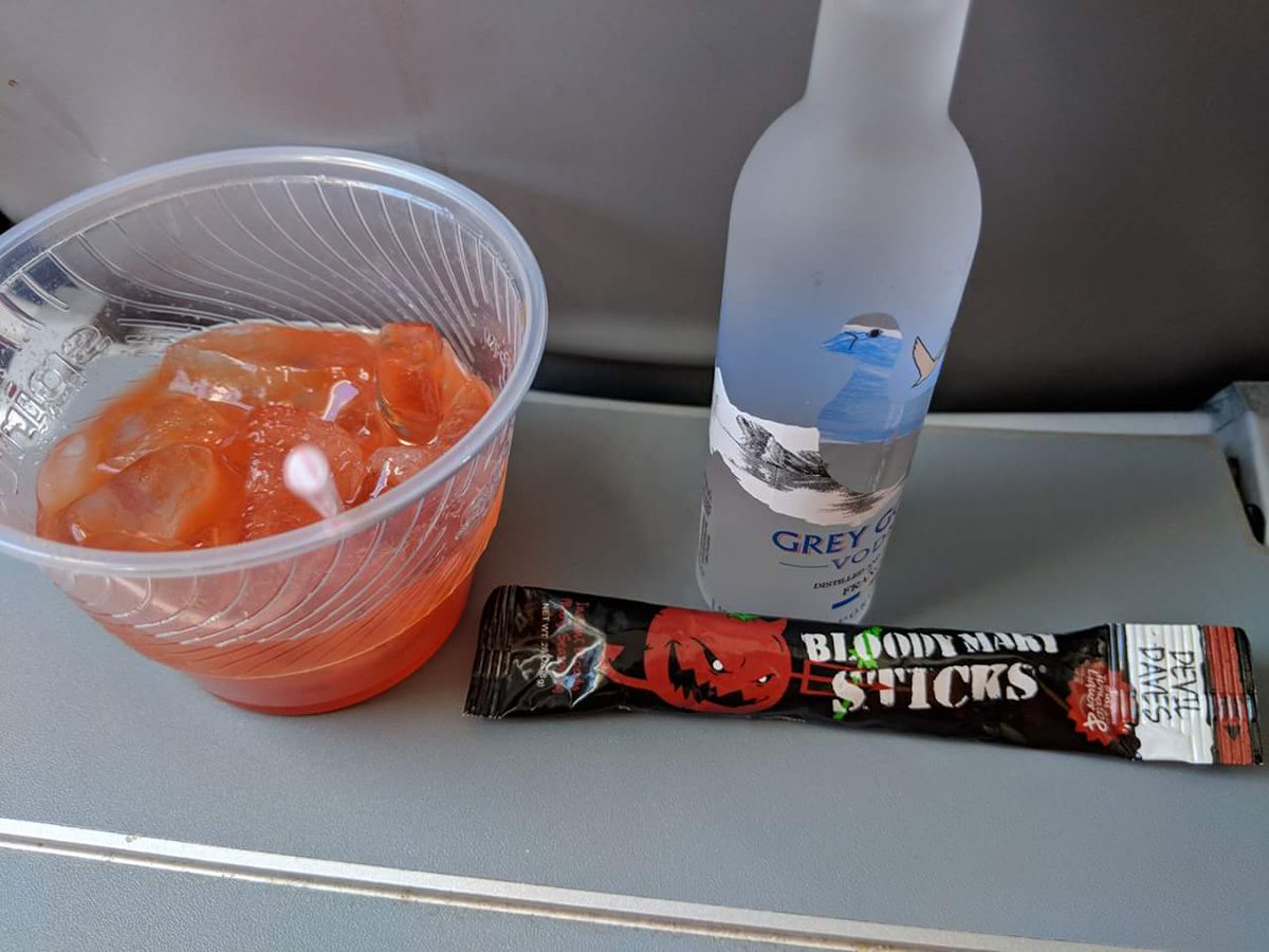 Devil_DavesBM's tweet photo. How to keep the weight down on planes - Chapter one! @united @SouthwestAir @Penair @Delta #devildaves https://t.co/huL1cgUIRp https://t.co/svVlKmyqsG