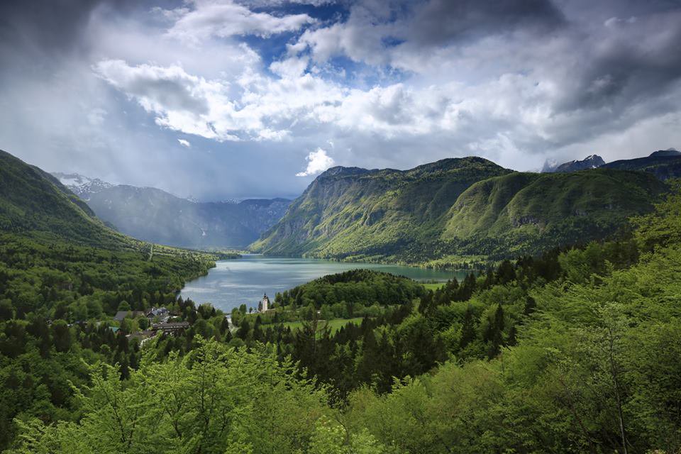 SloveniaUSA's tweet photo. Beautiful @lakebohinj in #Slovenia. https://t.co/2aJXzjHy95
