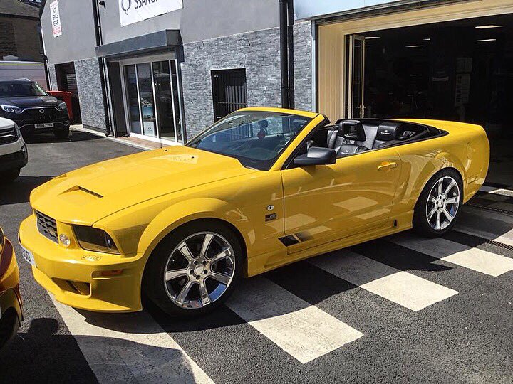 FUNMotorGroup's tweet image. Roof down or Roof up on the Mustang?
Which do you prefer? Comment below ⬇️⬇️⬇️
•
•
•
#fordmustang #mustang #covertible