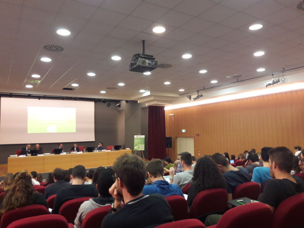 Grazie al #CRIET di <a href="/unimib/">Università degli Studi di Milano-Bicocca</a>. Un incontro intenso che oggi ha unito esperti imprese e isti­tuzioni per affrontare temati­che di primario interesse per lo sviluppo territoriale <a href="/porro_danilo/">Danilo</a> <a href="/ScuolaSantAnna/">ScuolaSantAnna</a> #marcofrey  <a href="/a_digregorio/">Angelo Di Gregorio</a> #circulareconomy #11maggio #oliusati #viscolube