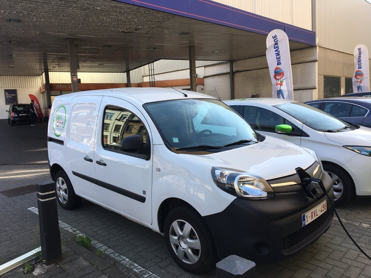 My practical and electrical van for this morning <a href="/zencarBrussels/">Zen Car</a> #IKEA