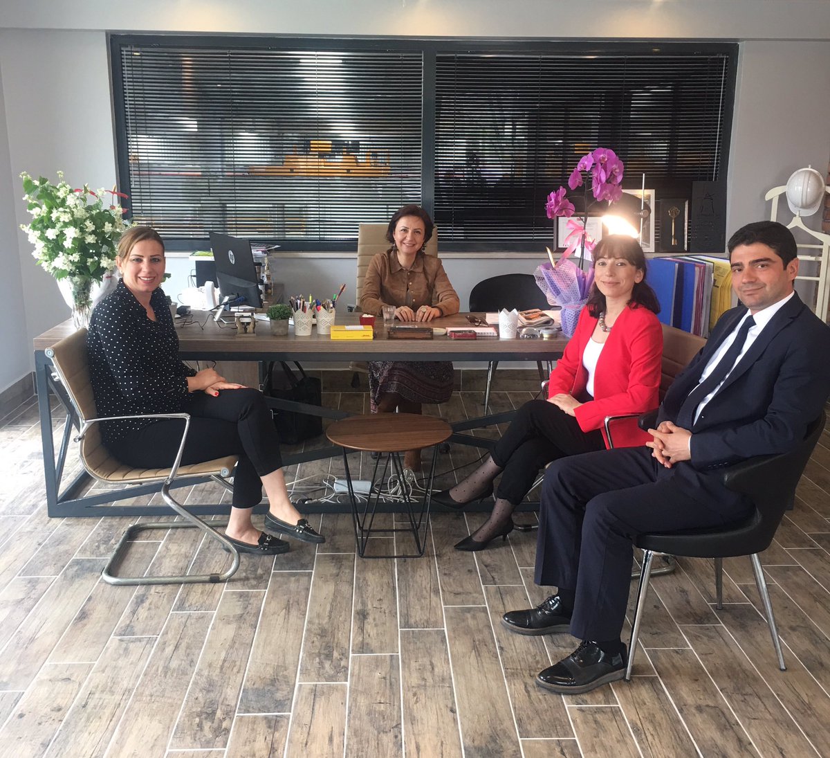 Okul Aile Birliği Başkanımız Semrin Kaleli'yi ziyaret ederek Başer Makina'nın yeni tesislerinde hayırlı olsun dileklerimizi ilettik.