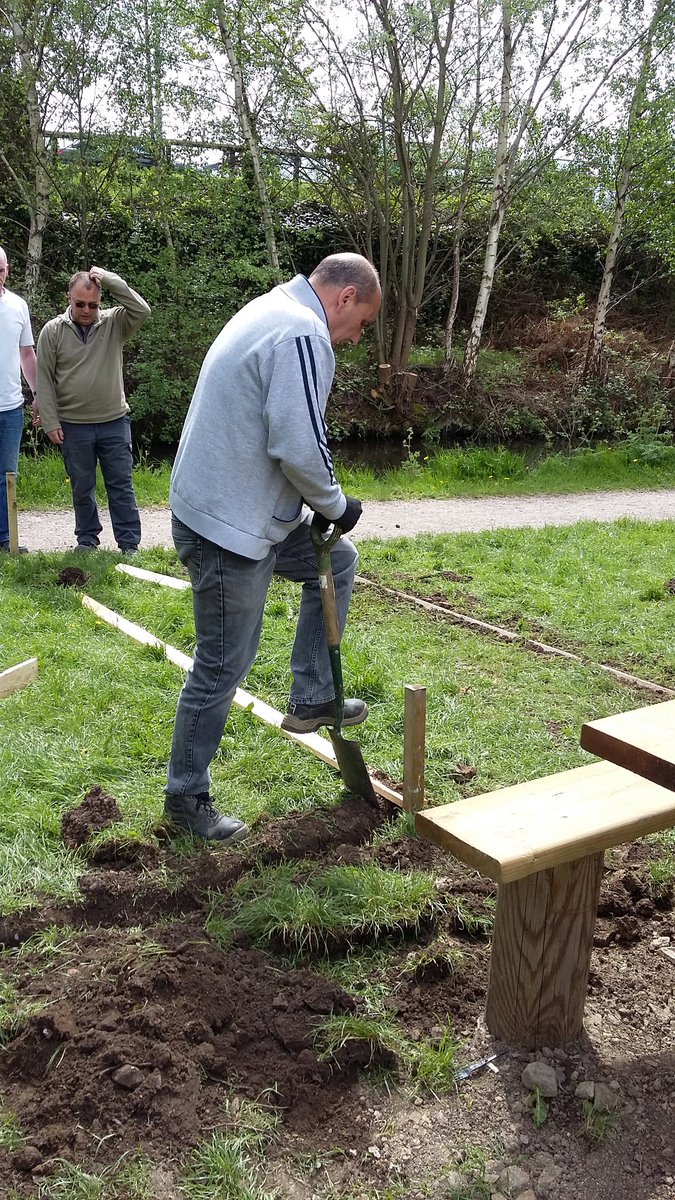 fitforwork1's tweet photo. @fitforwork1 @BigLotteryFund #Skillsbuilder group back at #taptonlock to continue the work on the #wheelchair #accessible #picnic bench for @Derbyshirecc and @CRTnotices. @StaffsWildlife @PeakPark_PPCV @DLNR_CRC_Prob @NPS_Mids https://t.co/3pJFJwWfJv