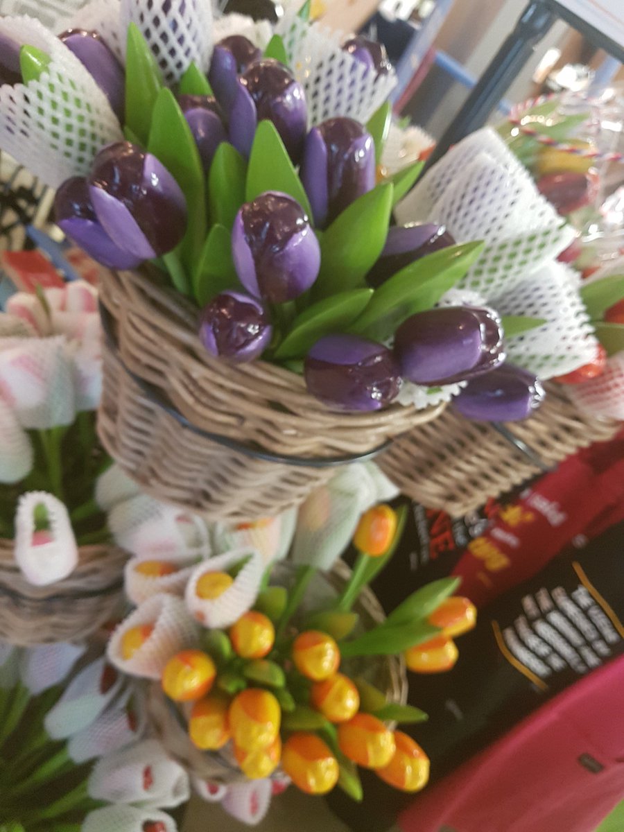 Ontunacceptable's tweet photo. Wood hand painted tulips from Holland. Need a gift idea for mom ? Stop in the Second Mouse i have lots of ideas :)   @NorfolkTour @scorregion #Delhipride #secondmouse #norfolk https://t.co/HFdmNDFzO6