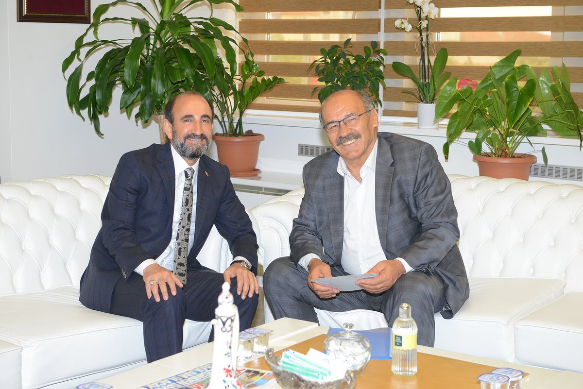 ismailedebali's tweet photo. Harmancık Belediye Başkanımız Mustafa Çetinkaya’ya ziyaretleri sebebiyle teşekkür ederim. https://t.co/W8almGLLoa