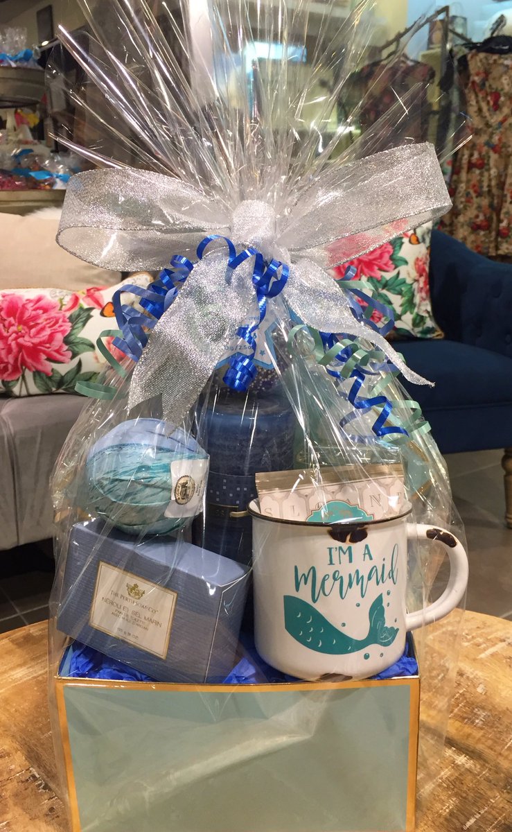 DreamWeaverOtt's tweet photo. We have a Mother’s Day Basket giveaway happening on our @facebook page! Go check it out &amp; enter for a beautifully curated gift for Mom! ♥️ #ott #ottawa #ottgiveaway https://t.co/7sWMfBecws