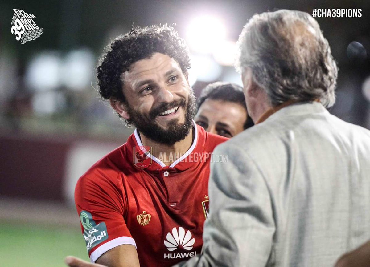 Loloehab821's tweet photo. تاني أسوأ يوم في التاريخ بعد اعتزال ابو تريكه حسام غالي مش مجرد لاعب جوه التشكيله يلعب حلو حسام غالي روح لو كانت الدنيا تقف يصرخ فيها تمشي حسام غالي عشقه للكيان خلي كل الناس تعشقه 😍 مش هيجي زيه ولا هيكون ليه بديل هتوحشنا يا اهلاوي 🙃💔
#شكرا_حسام_غالي 💙💙💙💙💙 https://t.co/GTxFjC7xbA