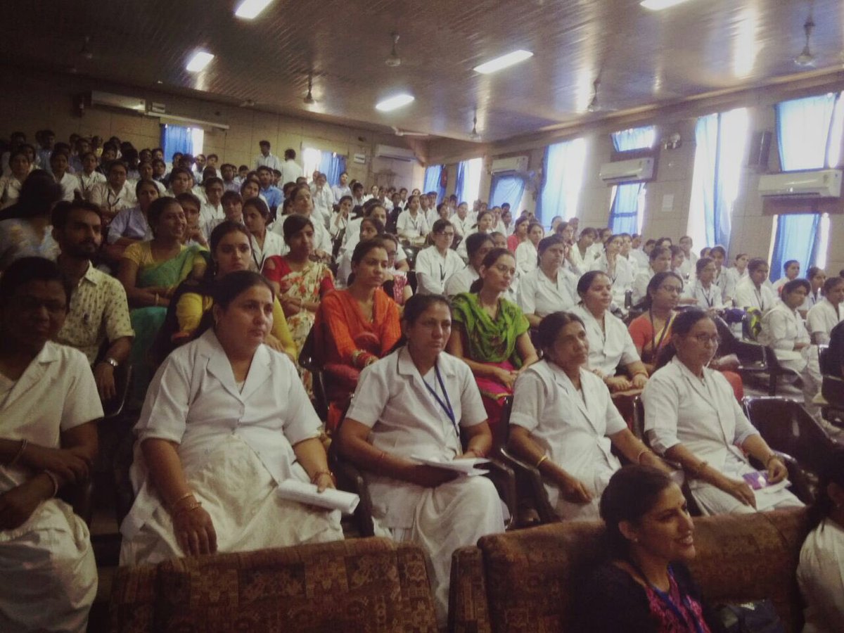 clubshecup's tweet photo. Team Shecup at Dr. S.N. Medical college Jodhpur spreading Sustainable Menstrual Awareness with around 800 participants!
#shecup #sustainablemenstruation #economicalsolutions #menstrualcup #awareness #mhmprograms #greensolution #healthyoptions https://t.co/AIf3OGBdg5