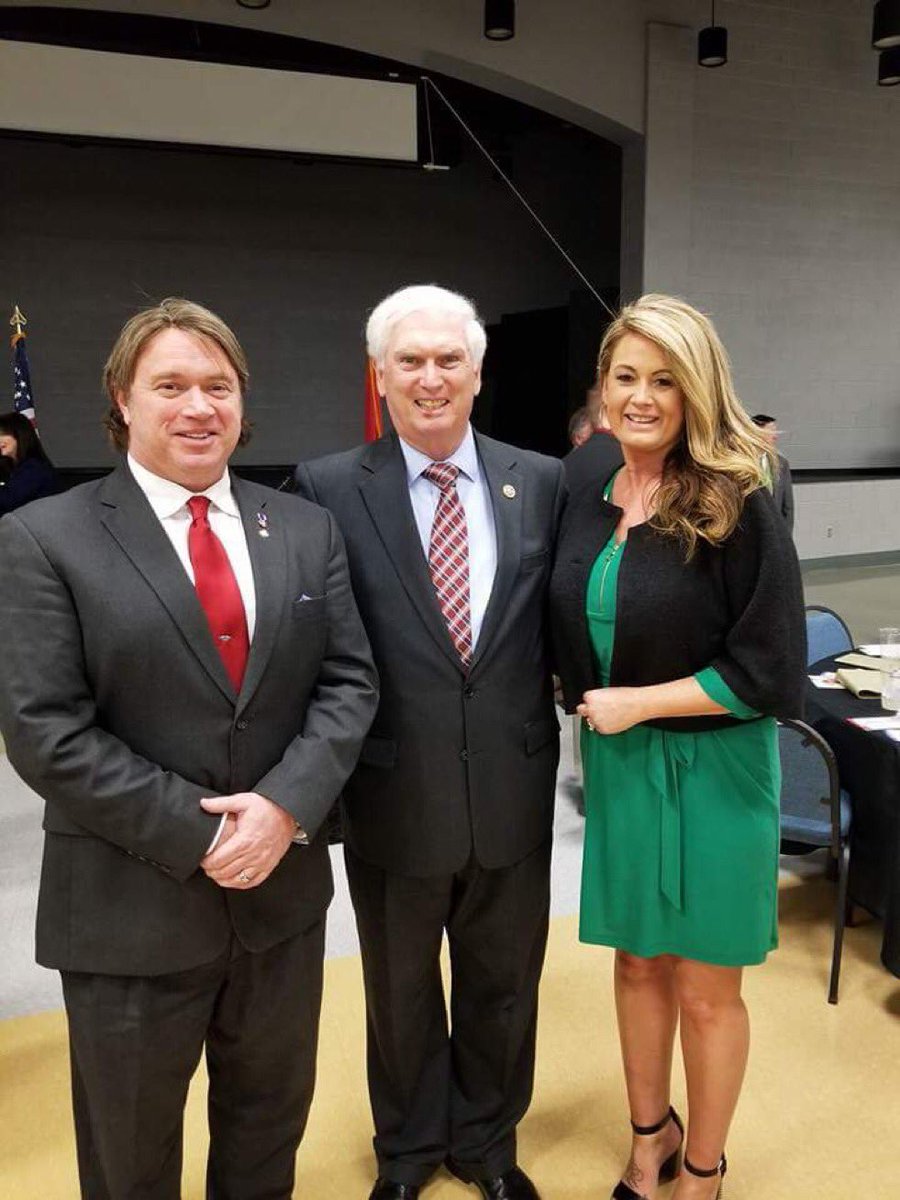 hardin_kelly's tweet photo. Happy Birthday to Mrs. Lora Lea Hamblin! @HHforCONGRESS #TurnItUp #VoteHamblin #TN02 #HappyBirthday https://t.co/WZZ8qFde1D