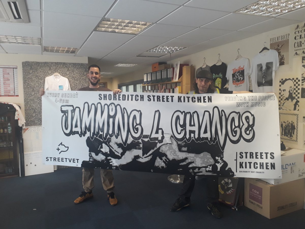 cavetrollprod's tweet photo. Join us every Sunday 4-6 outside Shoreditch station where we feed the people with music.
Free Hot and cold food and drink for the homeless and hungry. Vets services and a free jam https://t.co/tT5OCbhzLd