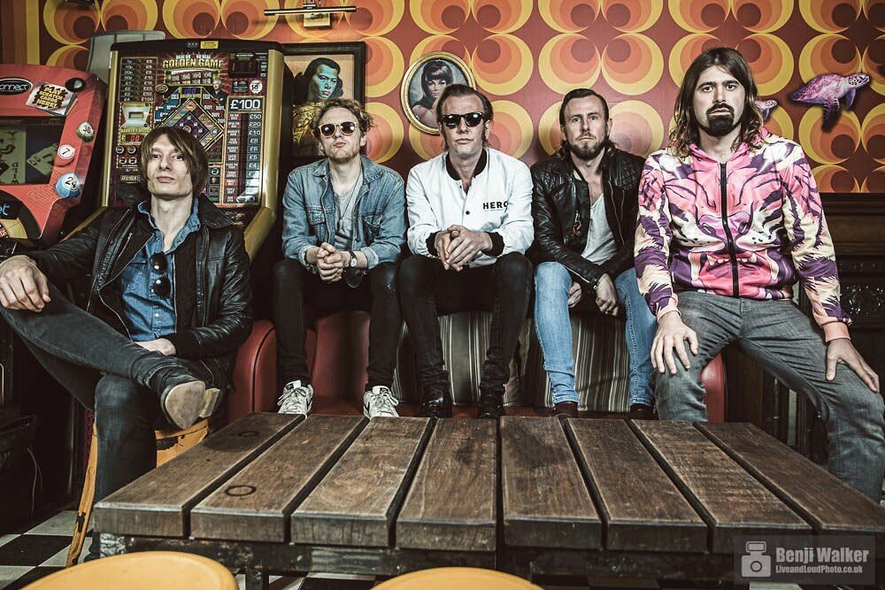 punktastic's tweet photo. PREMIERE: Towers of London exclusively share with us their new video for 'Green Eyes' https://t.co/SfOaAg3L3S https://t.co/5YwdzxlCTl