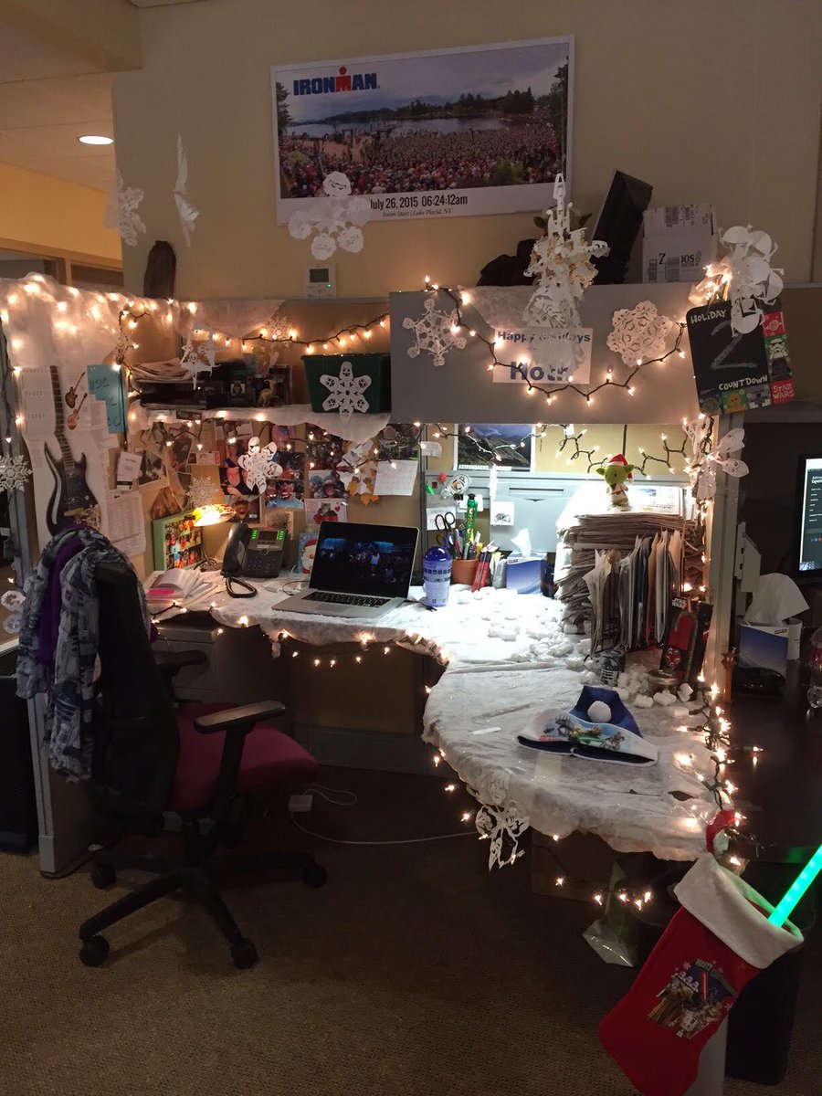 party__bus's tweet image. #throwbackfriday haha is that a thing?😂😂😂 mycoworkers #awesome cubicle decorated for the holidays #missingchristmas #office #building