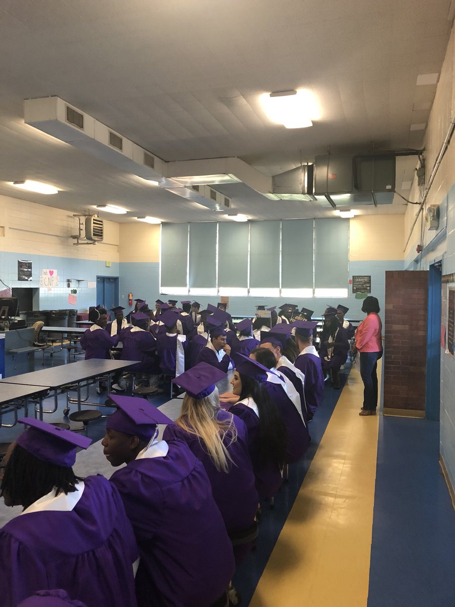 ironman_strong's tweet photo. Our graduates getting ready to walk the halls of Cottondale Elementary https://t.co/Eum8kJWFkU