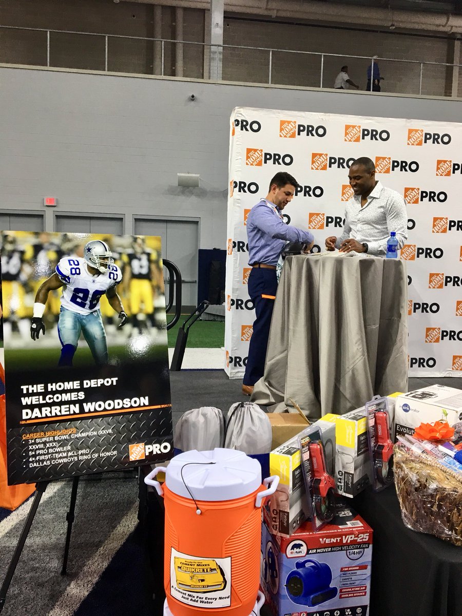 2PLYTP's tweet image. Home Depot Pro Arena Event #orangelife