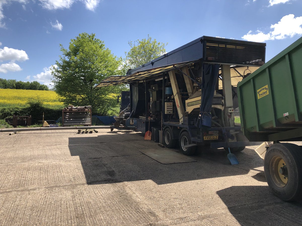 johndavy7's tweet photo. Seed cleaner back out today bulk cleaning some oats https://t.co/EaSfSBlFDD
