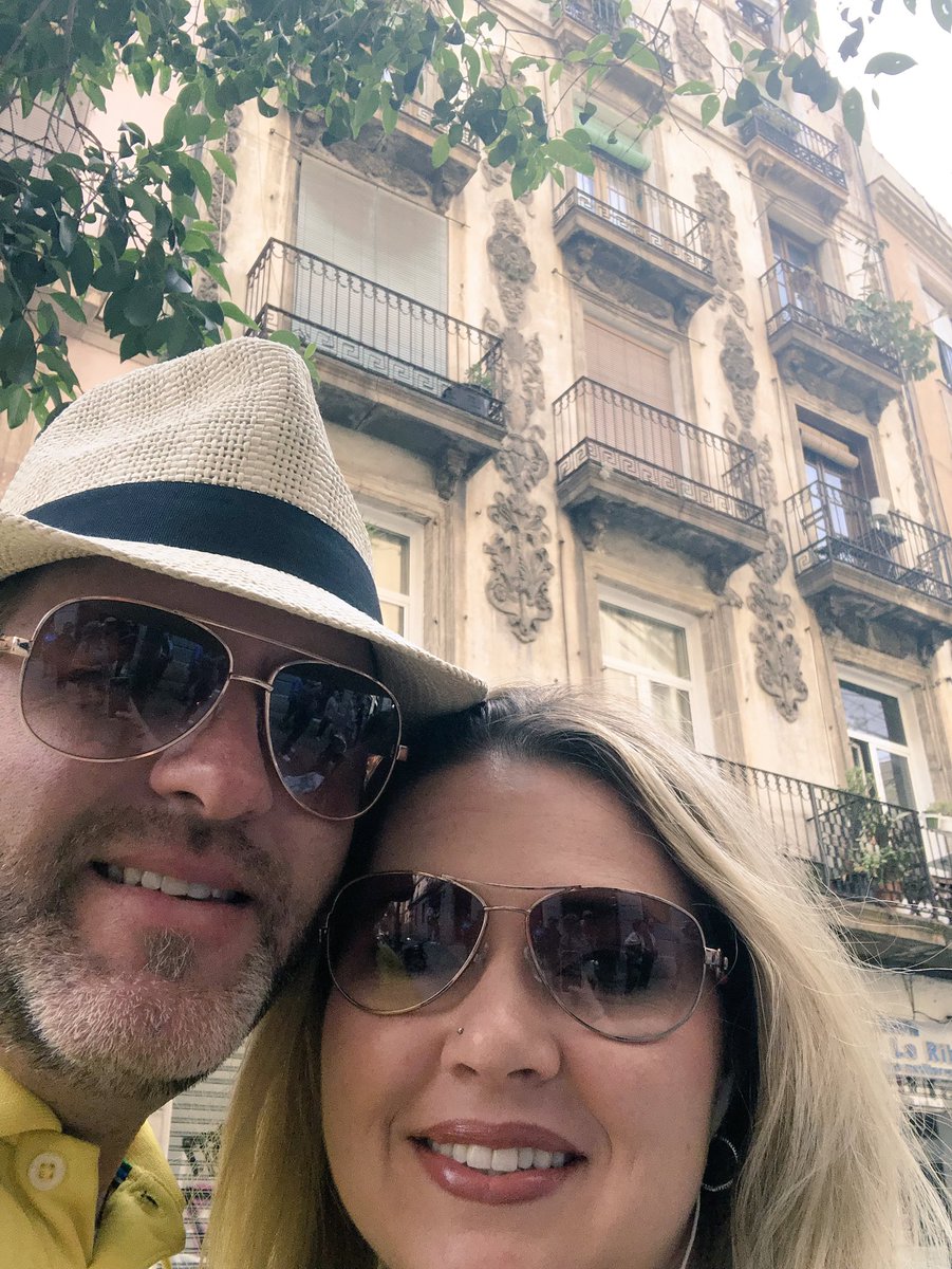 amanda_aenis's tweet photo. Barcelona #celebrityreflection https://t.co/mV5WMYQUTu