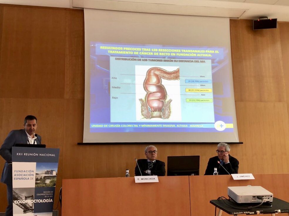 Gabboddg's tweet photo. Nuestra participación en la #rnaec2018, 1 presentación oral con 139 #TaTME, vídeo paso a paso para #TaTME entre los 5 mejores vídeos, 1 póster tratamiento de los #pT1 entre los 20 mejores @althaiamanresa @AECP_FAECP @coloproctoaec #cirujanoscontentos https://t.co/uXTFafMSoP