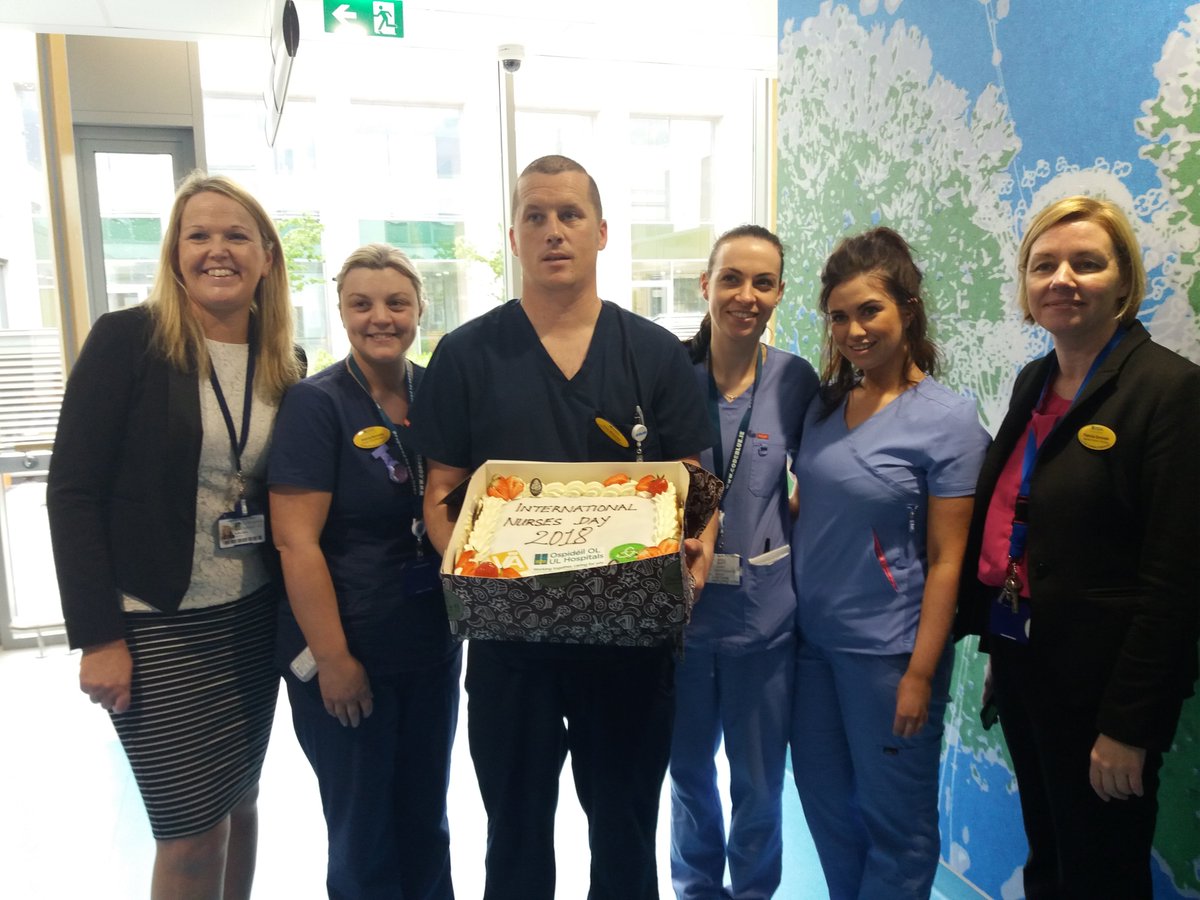 MaireadOConnel3's tweet image. Happy international Day 2018 to all my colleagues Privileged to work with dedicated committed &amp;amp; caring nursing teams @ULHospitals @fallon_breda @BernieoMalley3 @hseie @bridget_hoctor @SarahWa83717552 @YYSepsis #Proud #Team