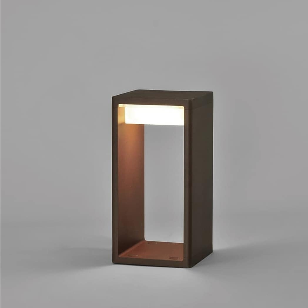 LuzyControl1's tweet photo. FRAME, la lumaria de exterior ideal para tu jardín o espacios libre que dispongas en tu hogar.

¿Qué opináis del diseño?¿Os gusta?

Para más información sobre @grupoblux podéis encontrarnos en💡➡

https://t.co/kxsXUGUjtb 

 #iluminacion #diseño #luzycontrol #sevilla #marbella https://t.co/P21KUuSVfz