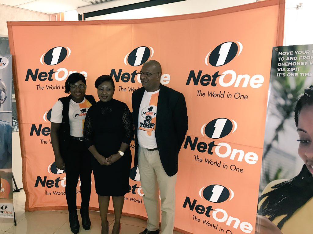NetOneCellular's tweet photo. Feel Good Friday with the @OneMoneyZw #FeesForLess winners. Parents who have received their fees back are certainly feeling good. Be part of the network that gives you more #TheOneTheOnly #NetOneCares #SwitchOverAndWin https://t.co/LdvwWKckdk