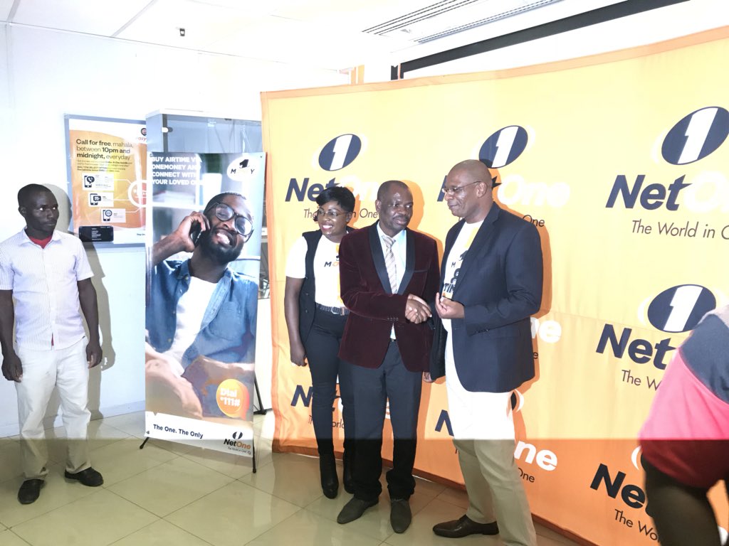 NetOneCellular's tweet photo. Feel Good Friday with the @OneMoneyZw #FeesForLess winners. Parents who have received their fees back are certainly feeling good. Be part of the network that gives you more #TheOneTheOnly #NetOneCares #SwitchOverAndWin https://t.co/LdvwWKckdk