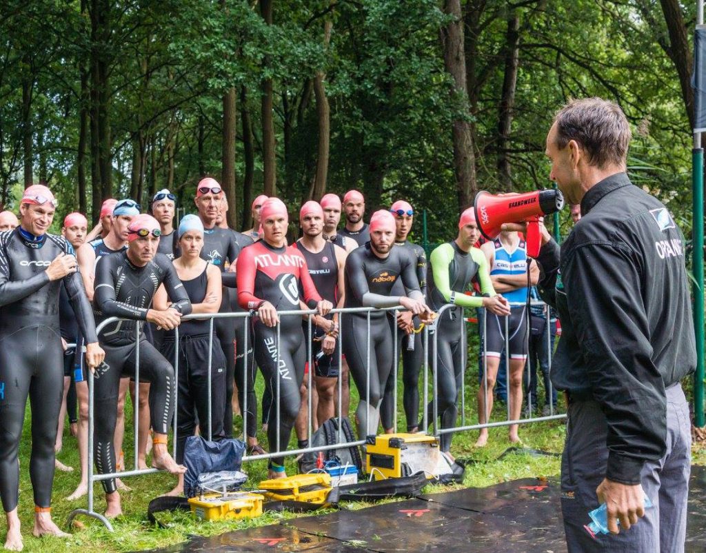 De zomer staat weer voor de deur, dus wij gaan lekker naar buiten! De open water trainingen gaan vanaf 22 mei van start. Elke dinsdag van 18.30u tot 19.30u bij Laco Strandbad Nuenen. Ieder niveau is welkom!

Check de website voor meer info! 

squadracommunity.nl/groepstraining…