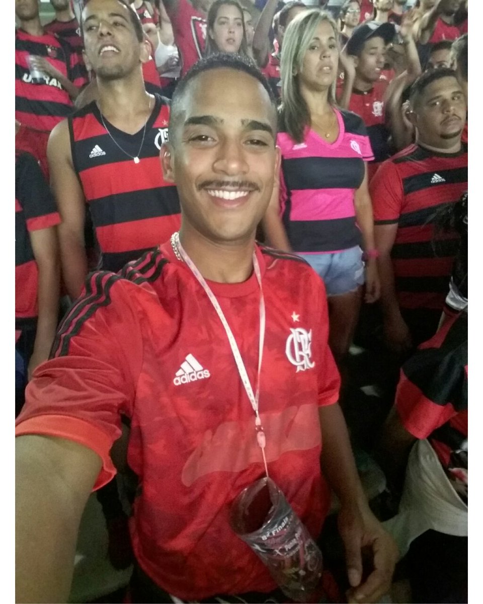 RamosPh1622's tweet image. + 2 do maior do Rio de Janeiro ❤
#Dalhe #Dalhe #Dalhe #Mengo