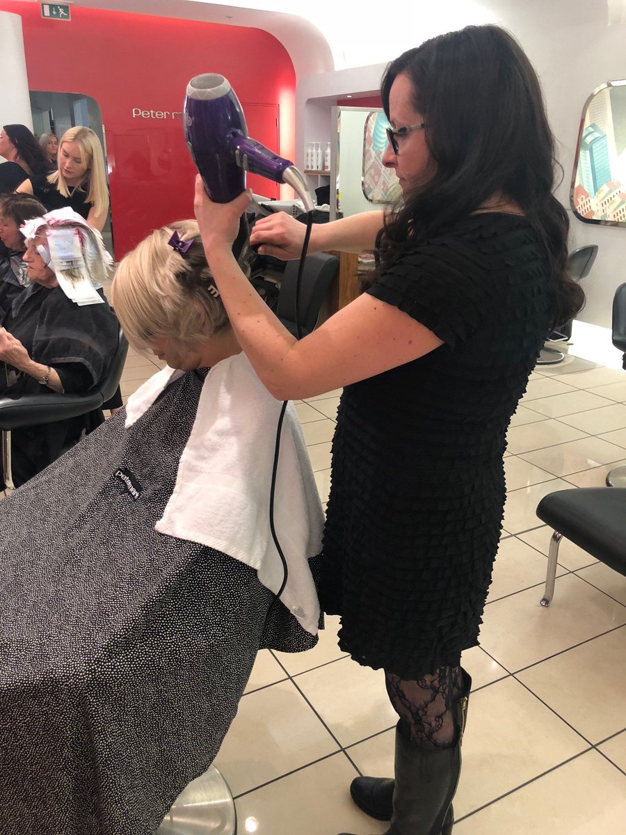abbeycentre's tweet image. We are delighted to welcome the fabulous Martina Donnelly to the #PeterMark @abbeycentre styling team 💁

Martina has over 20 years experience, achieving accolades throughout her lustrous career. Available Thursday 9-8pm &amp;amp; Friday 9-4pm. Call 02890860901

#Stylst #ColourSpecialist