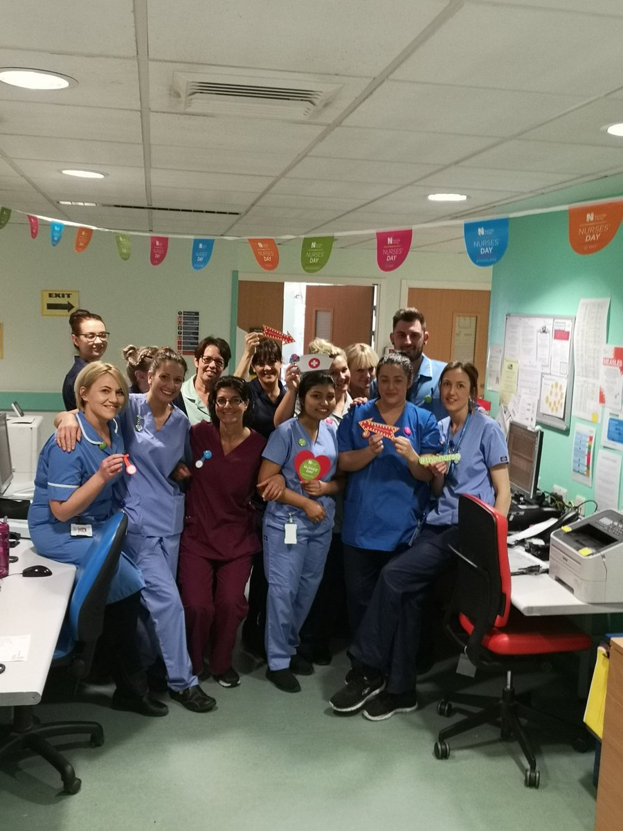 AMU_ELHT's tweet photo. AMUA staff celebrating nurses day!! Shout out to nurses everywhere! #bestjobever #acutemedicine @lesley_gaw @EastLancsHosp @emlucja @theRCN https://t.co/2LmZzuBPck