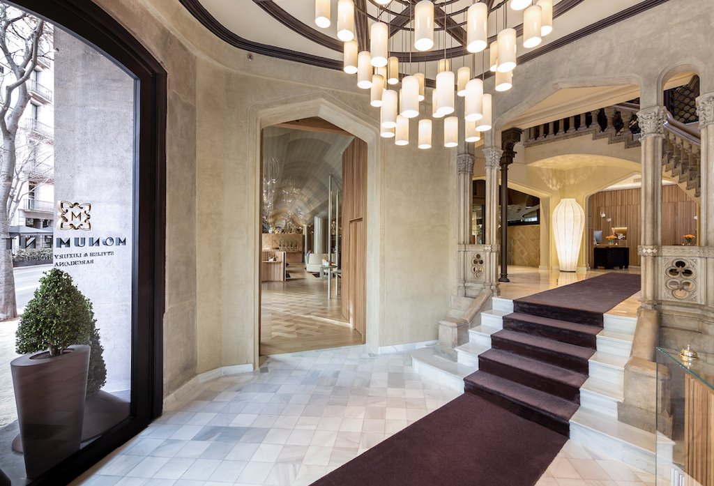 planisferiocom's tweet photo. La mejor forma de celebrar el 50 aniversario de @preferredhotels... con dos premios. Finca Cortesin y el Monument Barcelona han sido premiados en la #GoldList2018 de @CNTraveler como Mejor Resort de España y Mejor Hotel Urbano de España. #ThePreferredLife #PreferredCelebrates50 https://t.co/V2i9XwDM7l