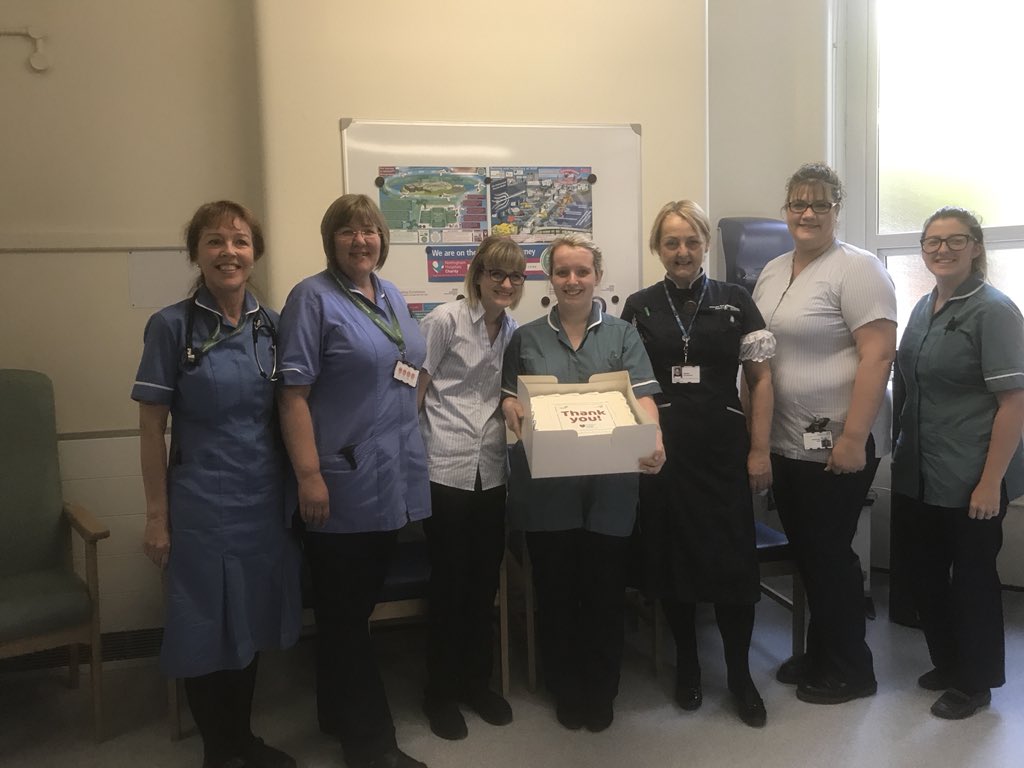 lchallan's tweet photo. Such a privilege to join @ChiefNurseNUH and @CleggAndrea today to present our wonderful City Campus @NUHSurgery wards with their Nurses Day cakes. Enjoy everyone! And a huge thank you to our fantastic charity for supporting this celebration 👏🏻👏🏻 https://t.co/62WLFdmDqS