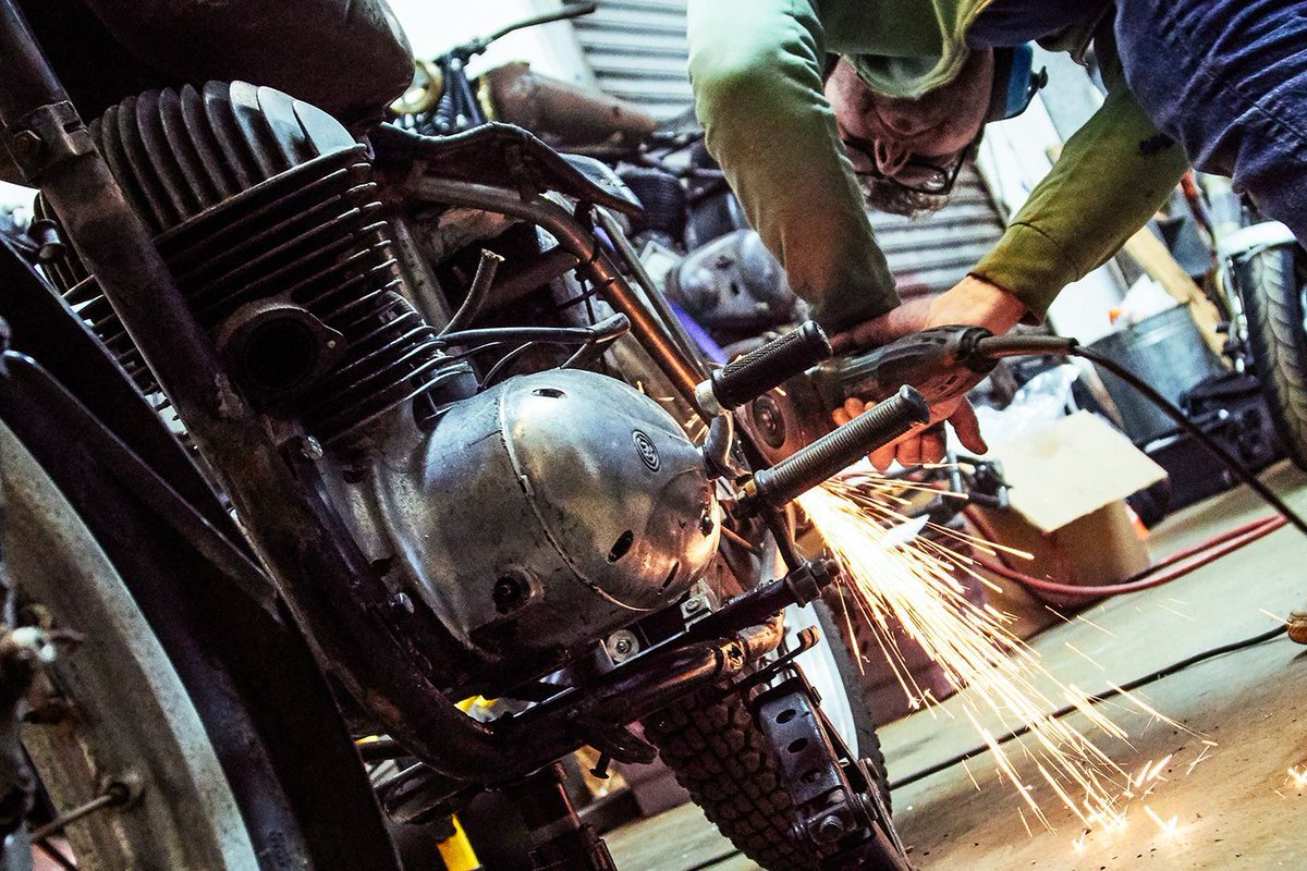 The <a href="/BOLTmotorcycles/">BOLT london</a> designed #budvarbike will be at <a href="/BikeShedMC/">BikeShedMC</a> ⚡️#bikeshedlondon2018 AND we'll be serving our tank-matured lager - poured the Czech way 🍺 Roll on the next Bank Holiday w/end! 
buff.ly/2KdEmUo