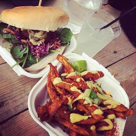 EnvirolutionUK's tweet image. SUPERMASSIVE @GRUBMCR COMPETITION FOR ENVIROLUTION FESTIVAL 2018!

FOLLOW US, LIKE AND RT THIS POST TO WIN:

6X PLANT-POWERED GRUB!

facebook.com/events/1518227…

[Ts&amp;amp;Cs: Competition ends Thursday May 31st at Midday. Winner must follow rules above. Good luck!]