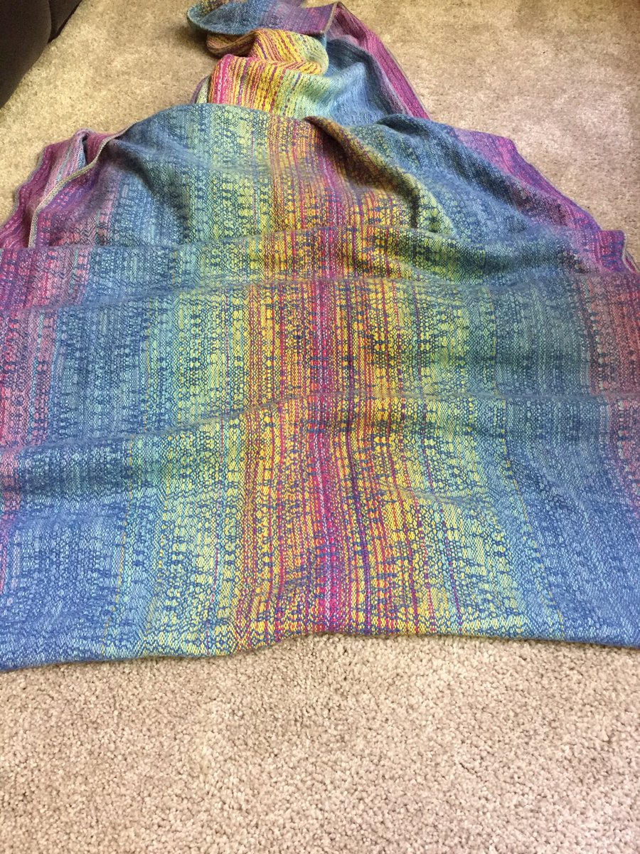 SushiLuv's tweet photo. #handwoven #babywearing #LJHandwovens @ljhandwovens #pinkflower #flatshot https://t.co/vuBrHmD6Fn